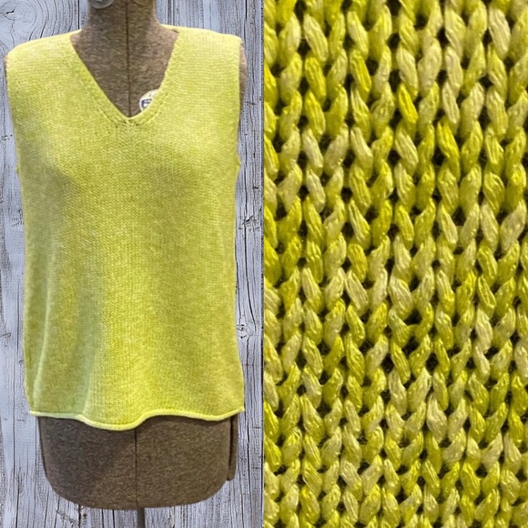 ⭐️Jones NY sleeveless shell. - Picture 1 of 7